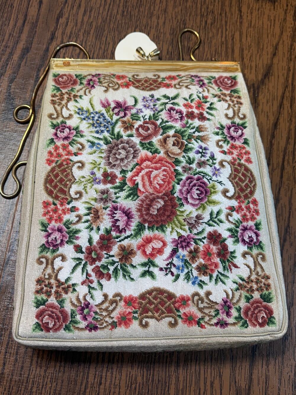 Petit Point Cream Floral Handbag Kiss Lock Chain Strap NWT